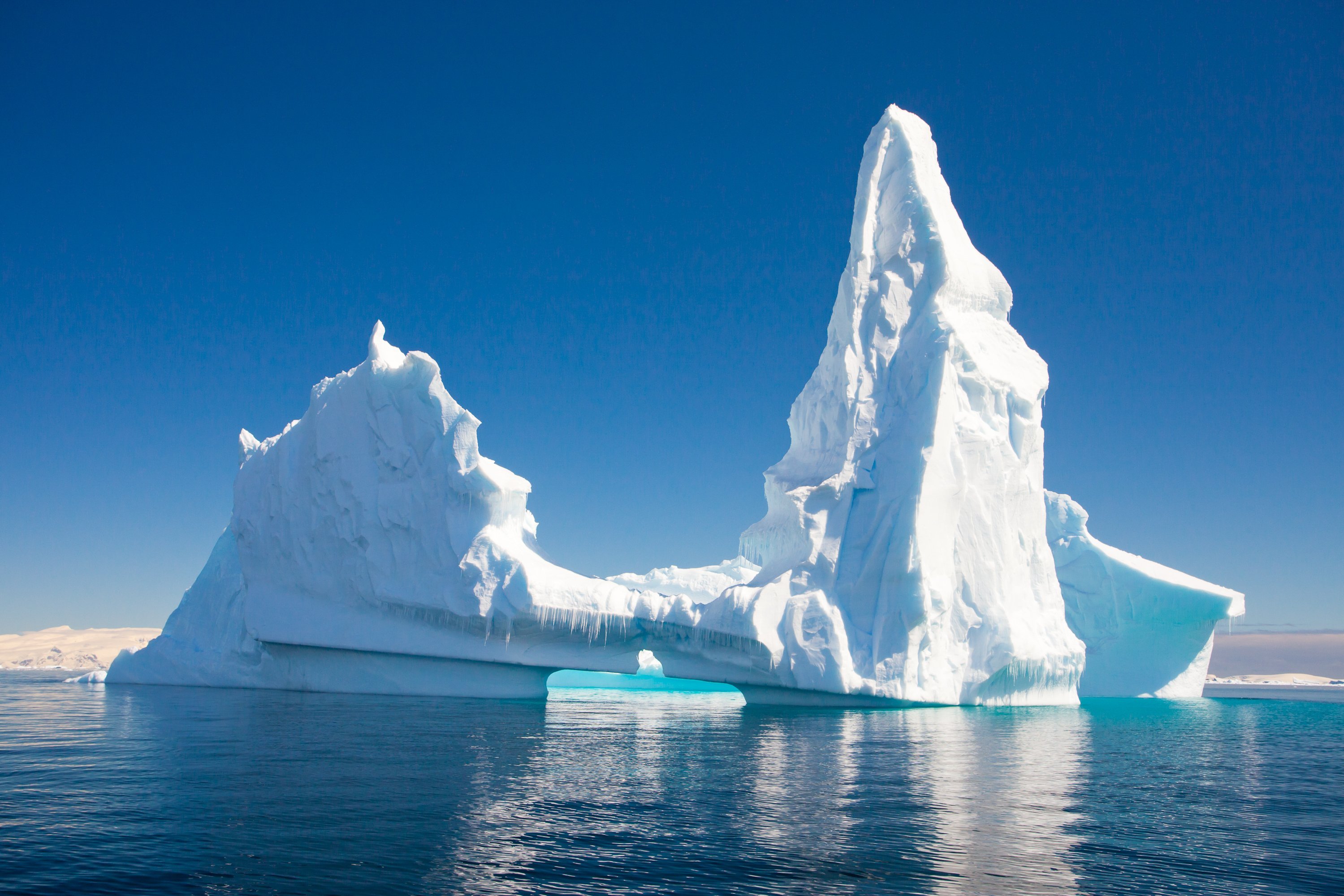 Ледник гидросфера. Арктика Антарктика Антарктида. Айсберги Антарктиды. Ледники айсберги Антарктиды.