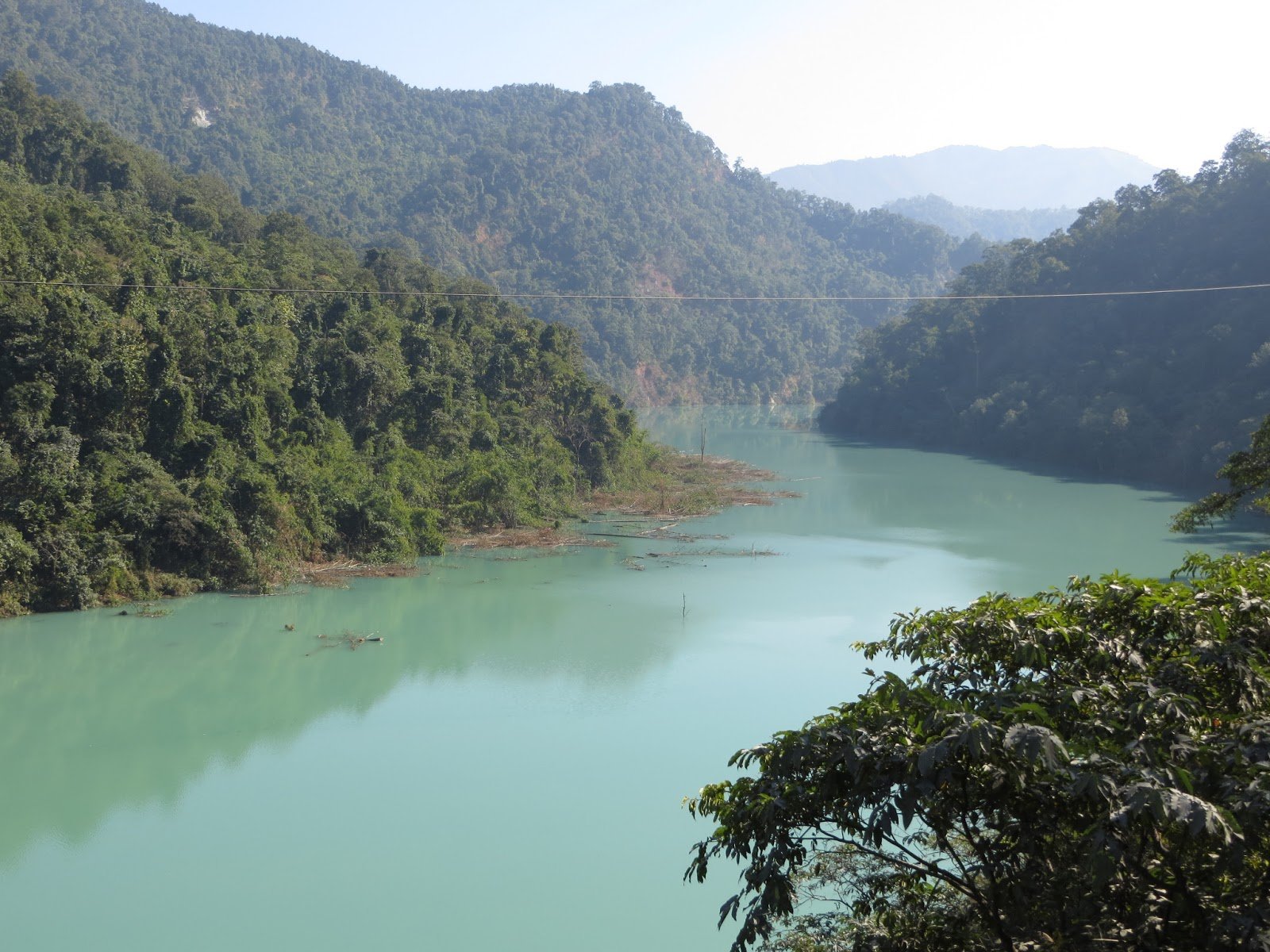 Брахмапутра океан. Брахмапутра. Река Брахмапутра биотоп. Брахмапутра плотина. Река Брахмапутра в Индии.