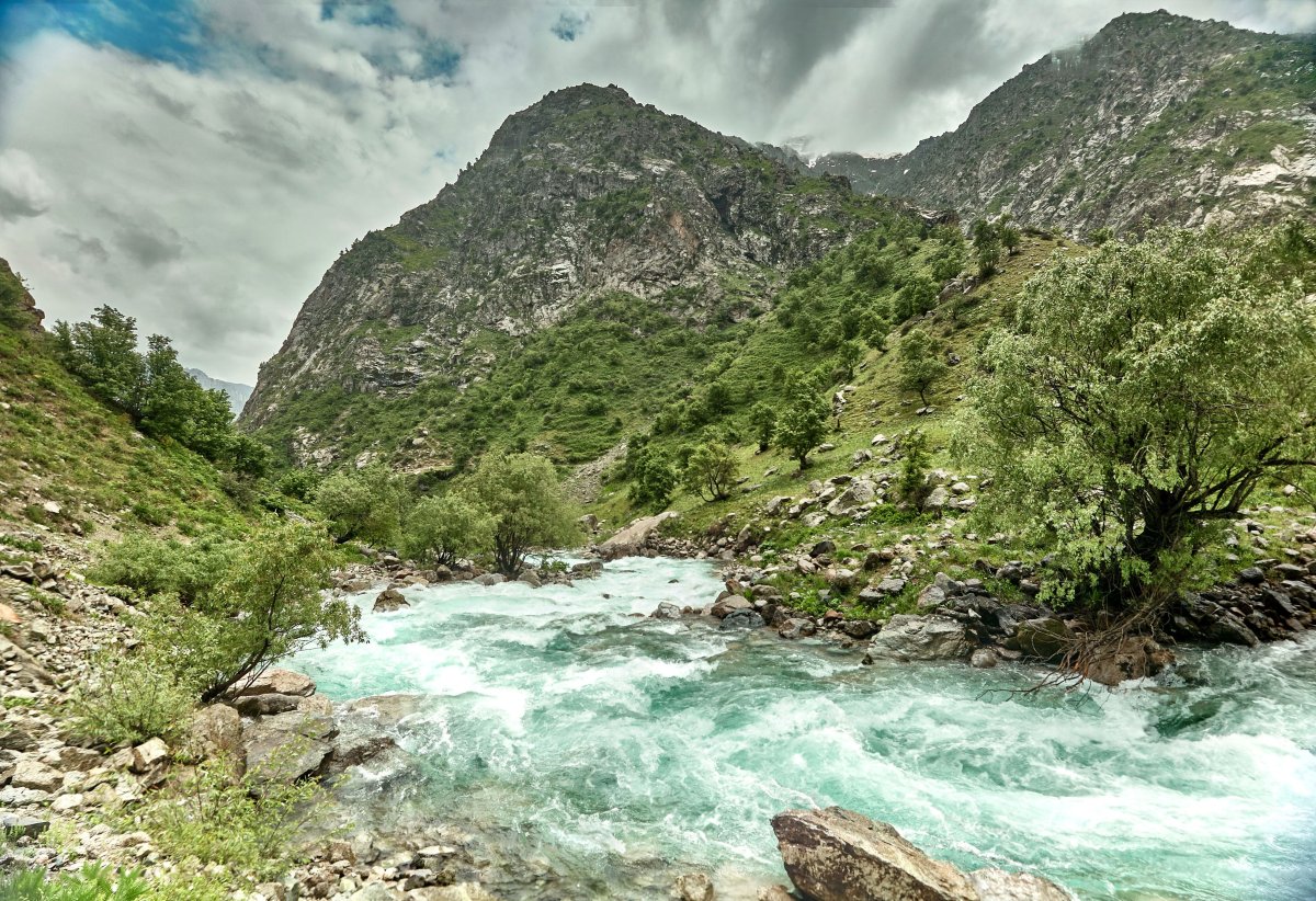 Река варзоб в таджикистане