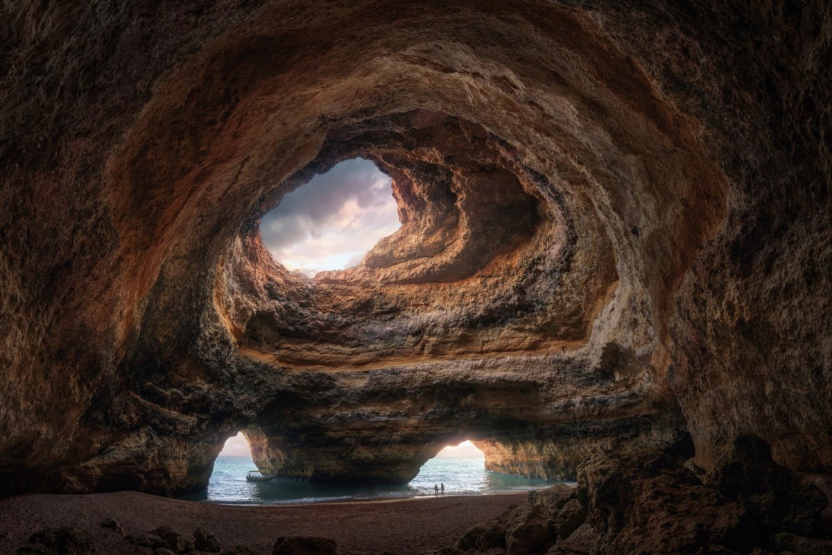 Круглая пещера