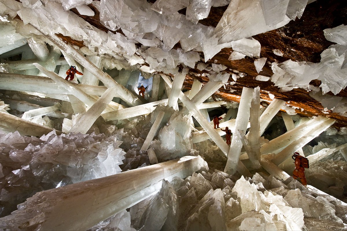 Пещера кристаллов найка