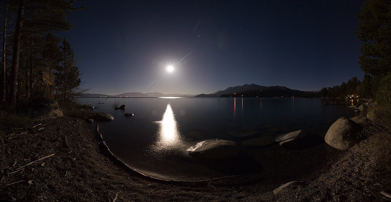 Ночь у берега читать 1. Озеро ночью. Река ночью. Берег озера ночью. Ночь озеро Луна.
