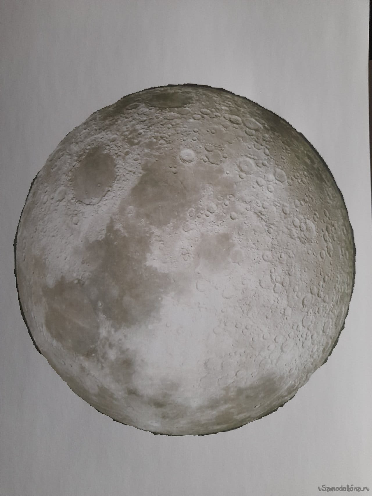 Макет луны 1 класс окружающий. Макет Луны. Луна с кратерами поделка. Макет Луны из папье маше. Поделка Луна своими руками.
