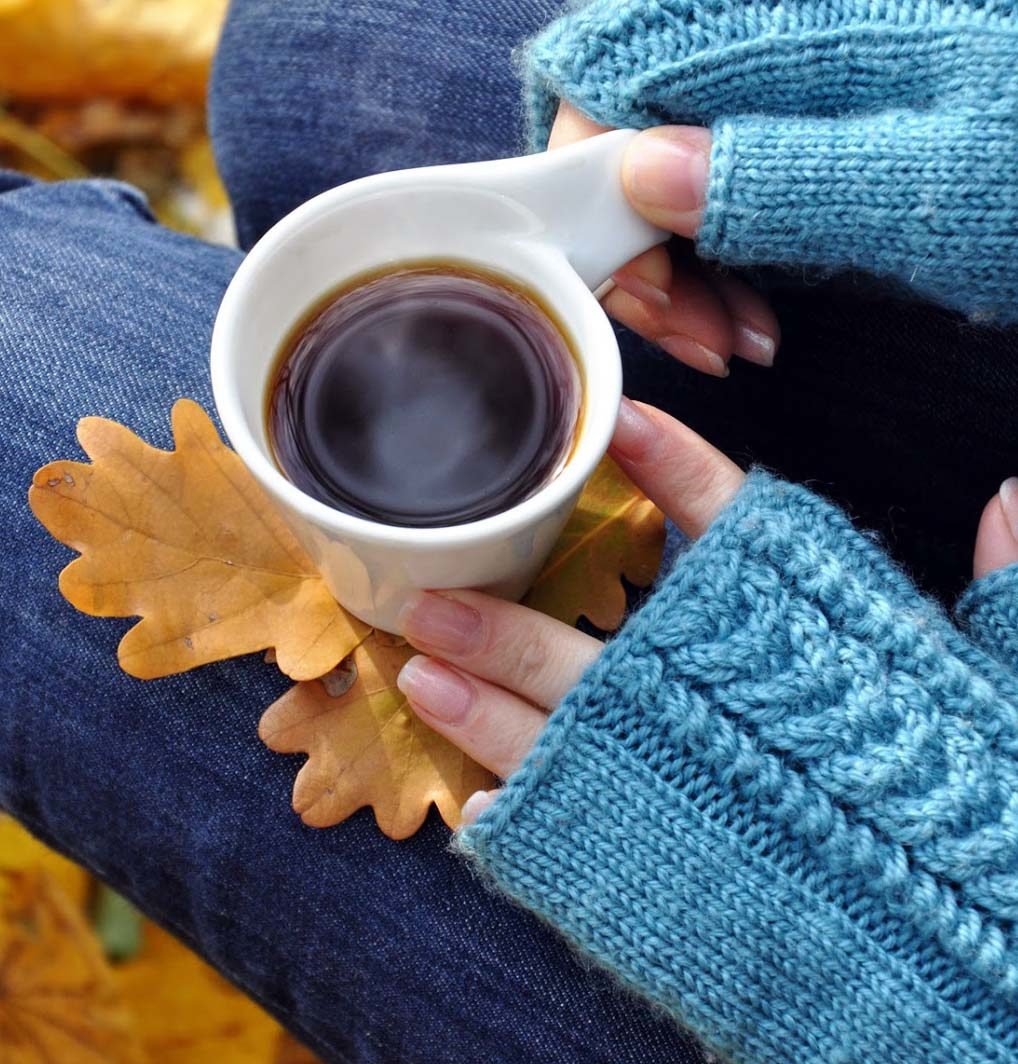 Осенний кофе в руках