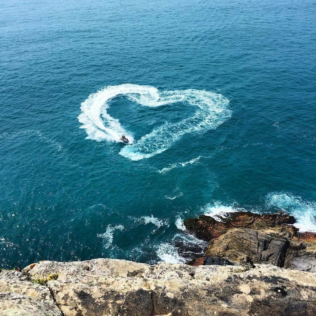 Море в виде сердца