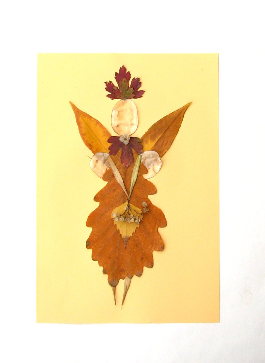 Осенняя Фея из листьев