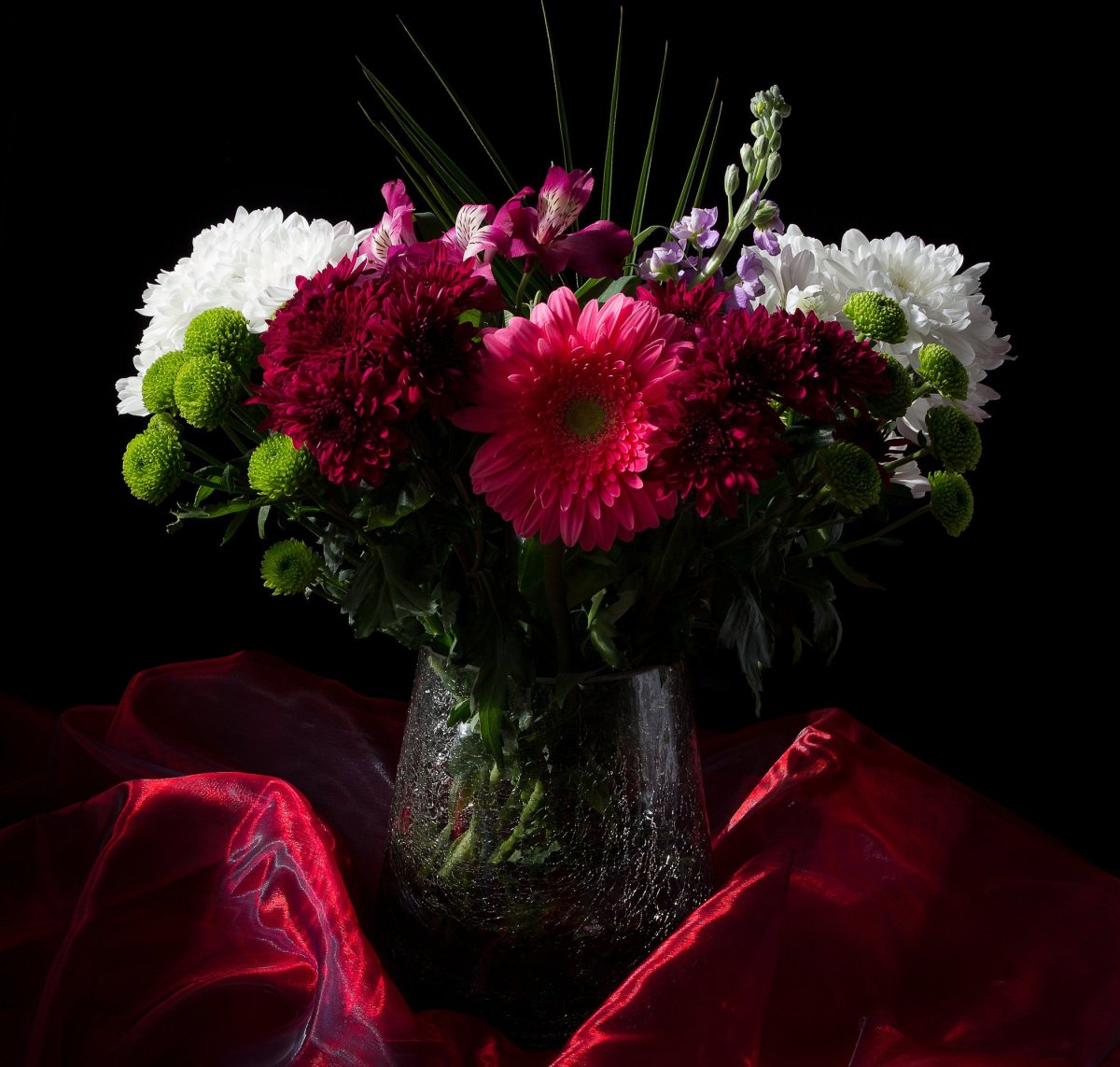 Ночной букет цветов для женщины