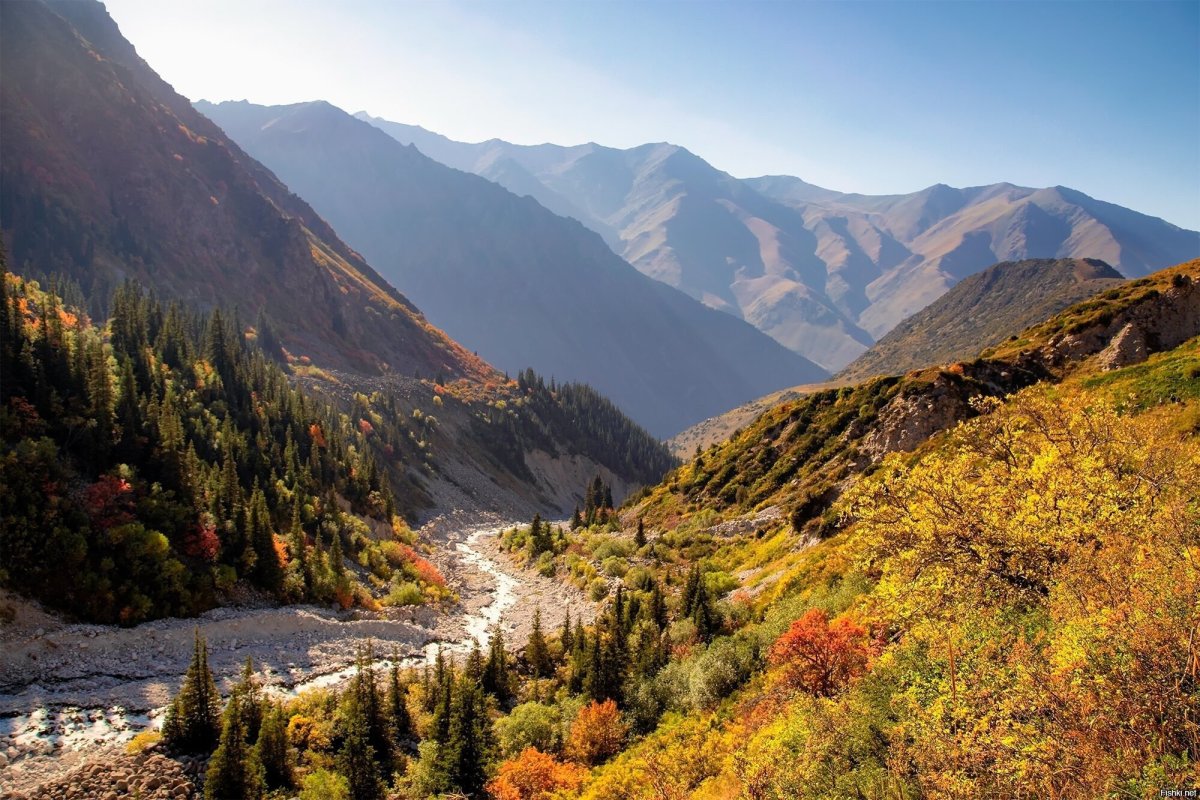 Осенние горы киргизии