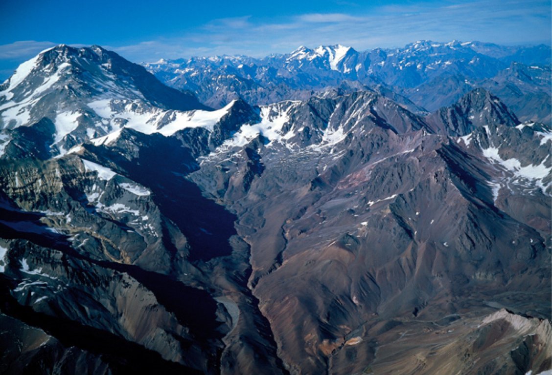 Высшая точка горной системы южной америки. Андские Кордильеры. Анды андийские Кордильеры. Чили горы Анды. Южная Америка горы Анды.