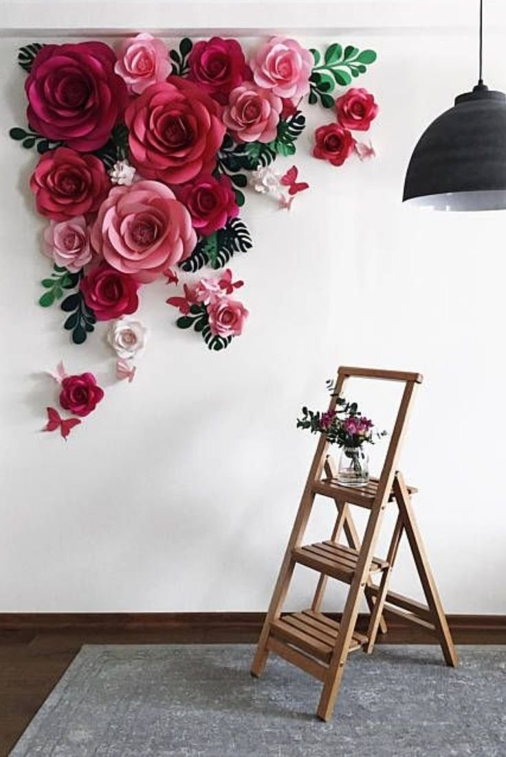 Искусственные цветы на стену