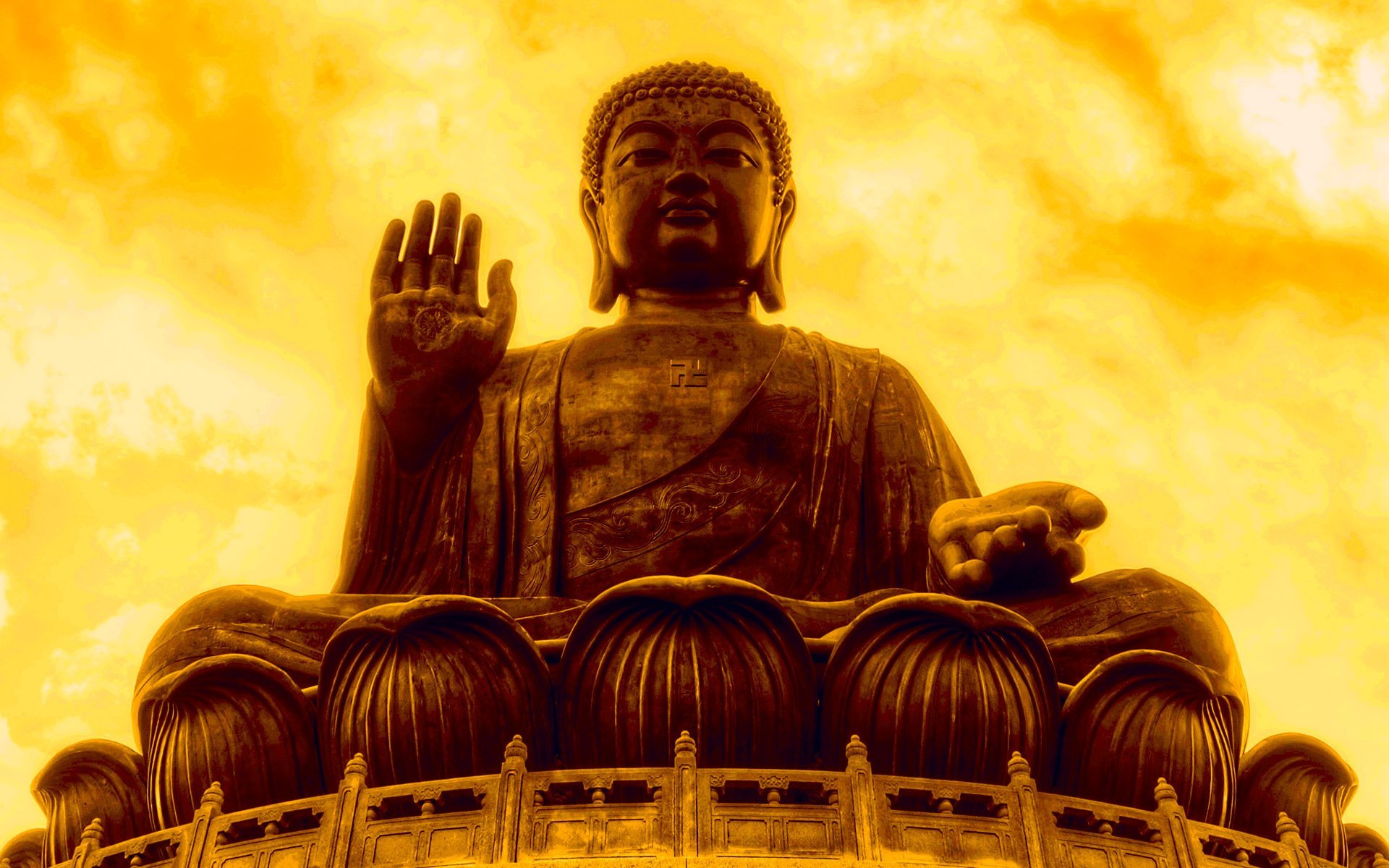 Буда видео. Золотой Будда. Тиан Тан Будда арт. Буддам Саранам Гаччами. Будда Бог.