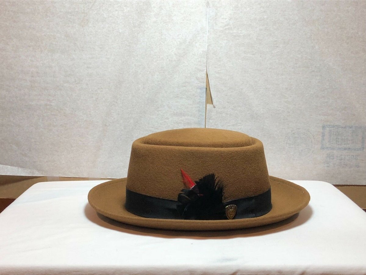 Поставь шляпа. Шляпа из картона. Смастерить шляпу для мальчика. Валяная шляпа мужская. Как сделать шляпу в домашних условиях.