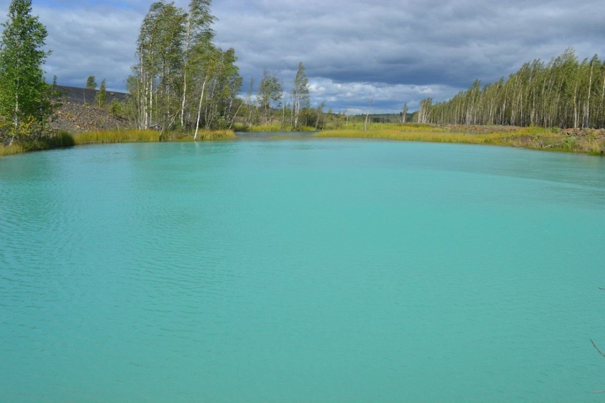Новомусино голубое озеро
